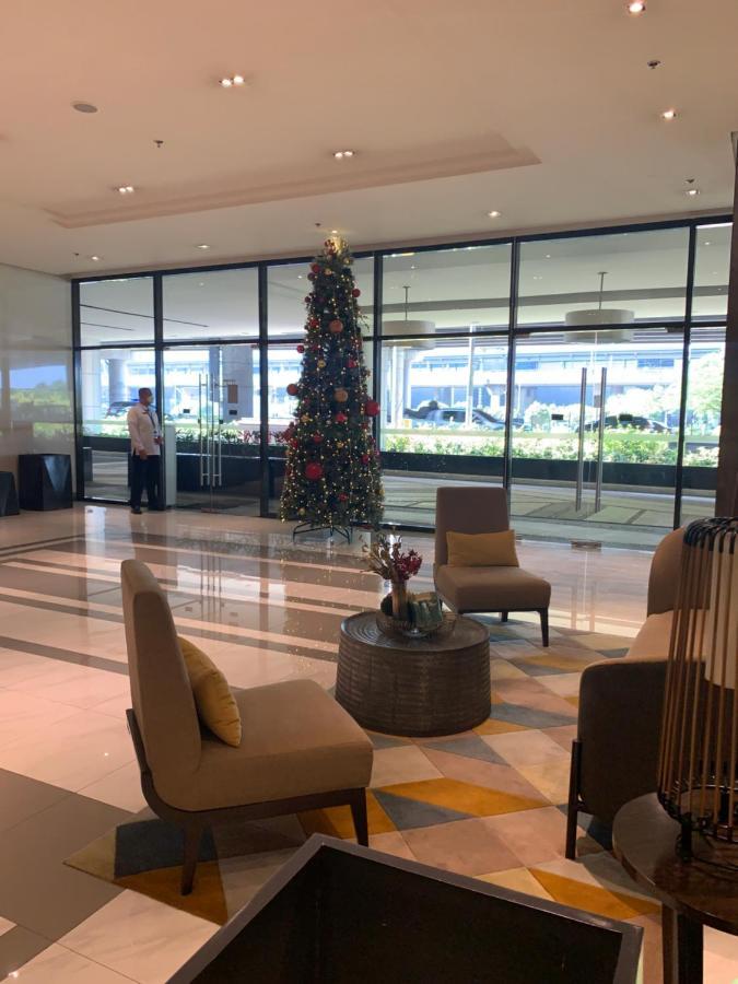 81 Newport Boulevard Cluster 4 - 8F Across Naia Airport, Terminal 3 Pasay Bagian luar foto