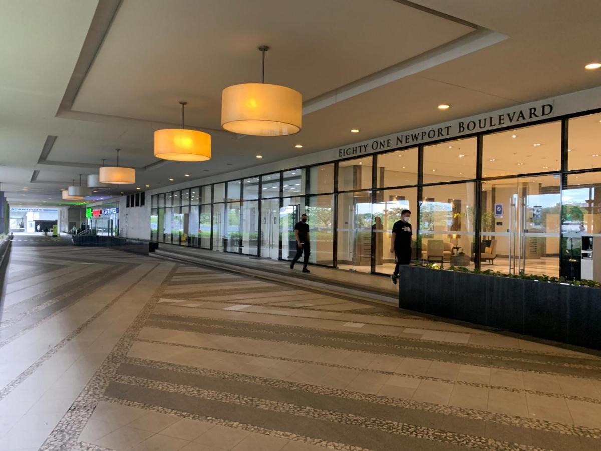 81 Newport Boulevard Cluster 4 - 8F Across Naia Airport, Terminal 3 Pasay Bagian luar foto