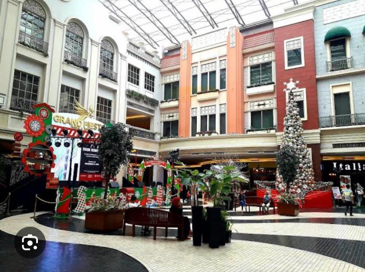 81 Newport Boulevard Cluster 4 - 8F Across Naia Airport, Terminal 3 Pasay Bagian luar foto