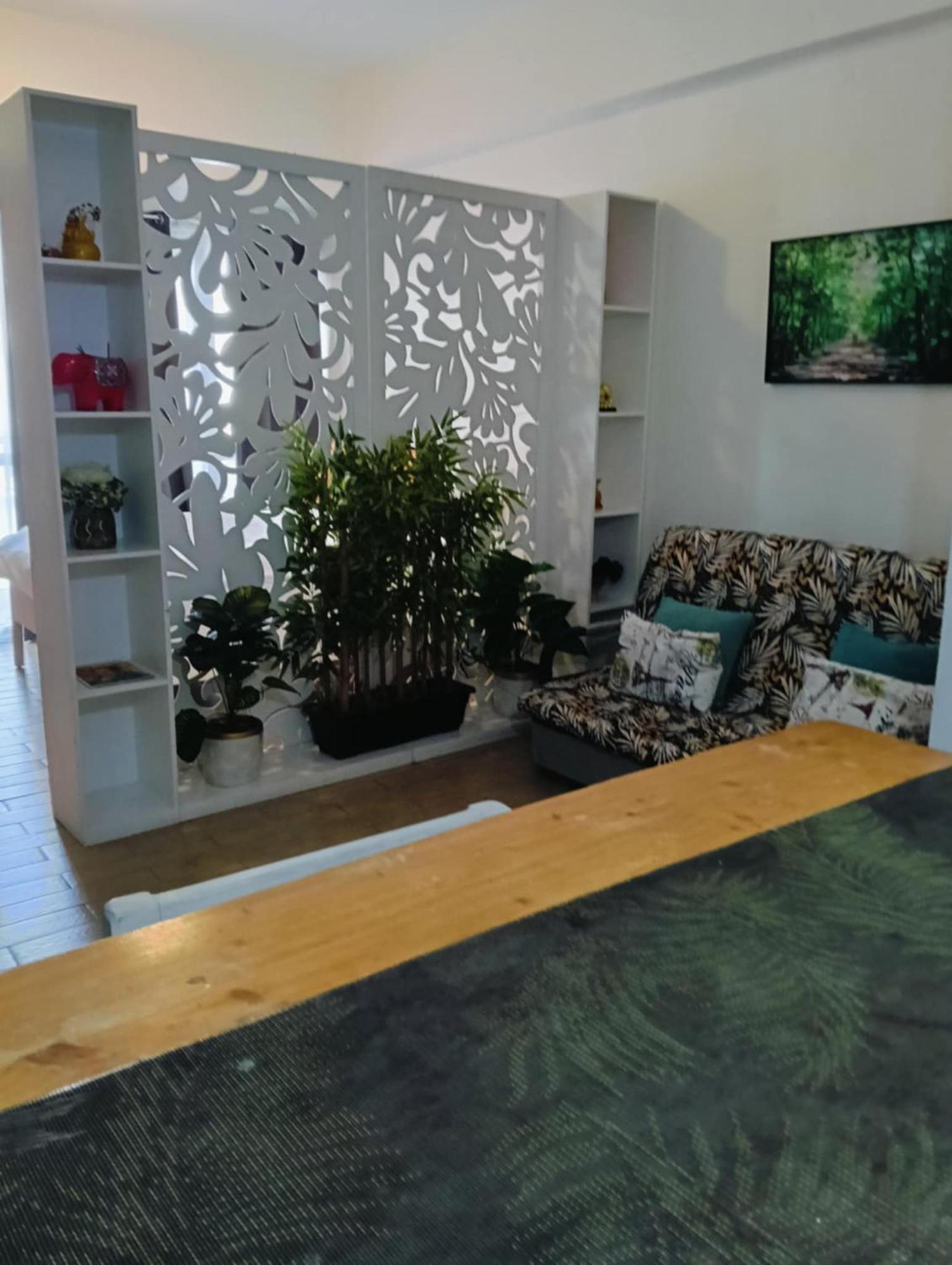 81 Newport Boulevard Cluster 4 - 8F Across Naia Airport, Terminal 3 Pasay Bagian luar foto