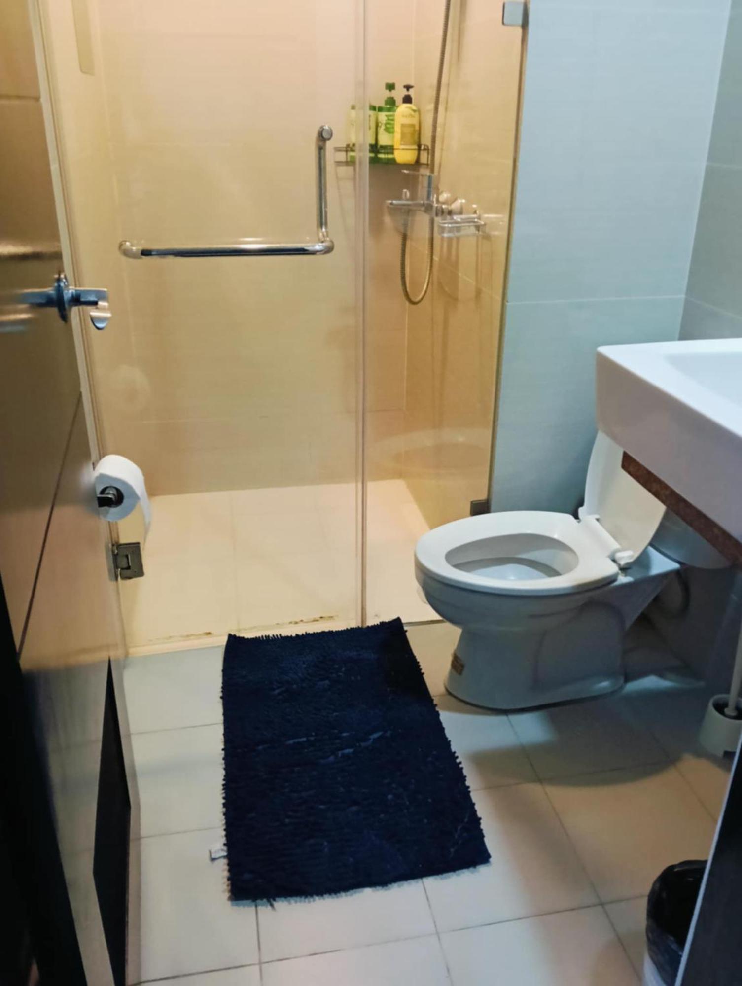 81 Newport Boulevard Cluster 4 - 8F Across Naia Airport, Terminal 3 Pasay Bagian luar foto